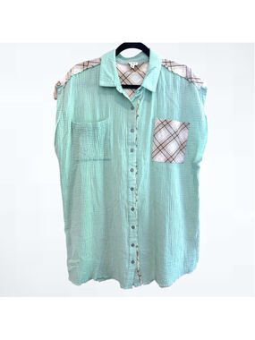 POL Oversized Cotton Gauze Button Down Tunic Top in Sage Green Size S